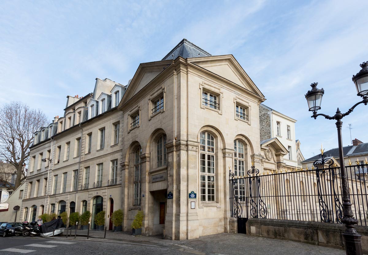 Paris Amaerican Academy